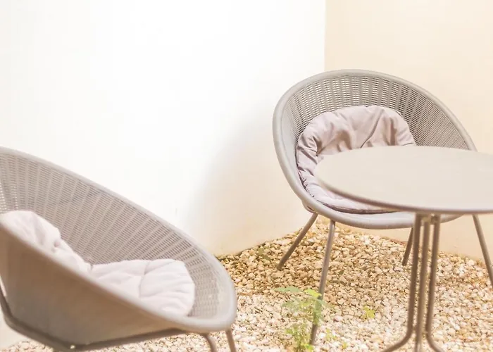 Gaia, Retreat Close To The Sea In *