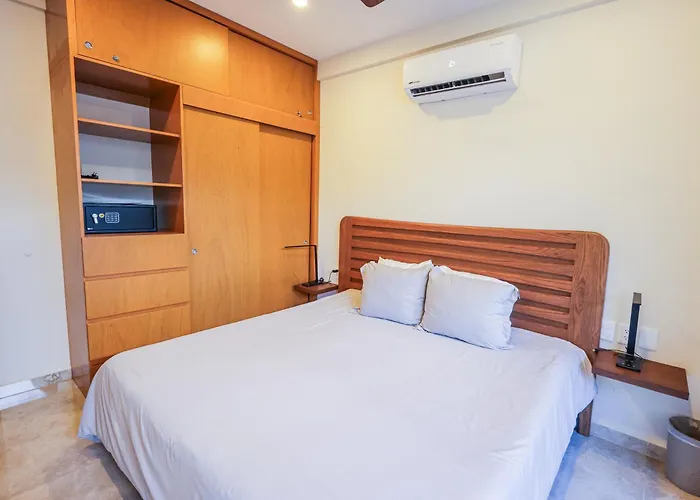 Gaia, Retreat Close To The Sea In